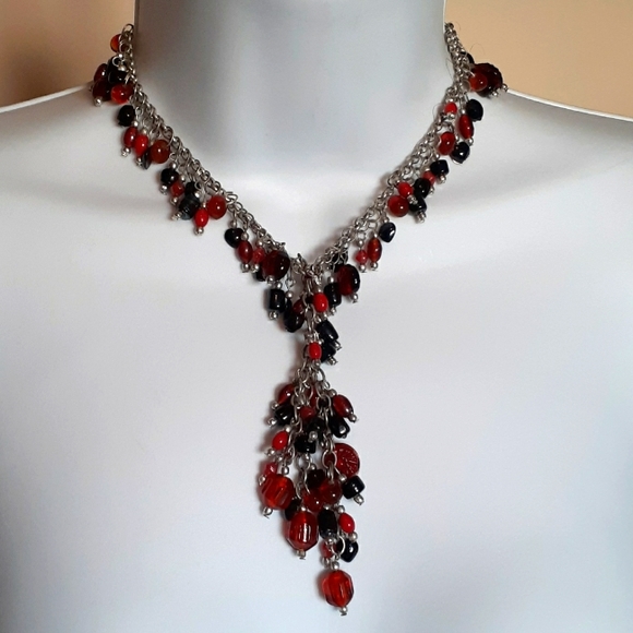 Vintage Red and Black Choker Necklace - Picture 2 of 7